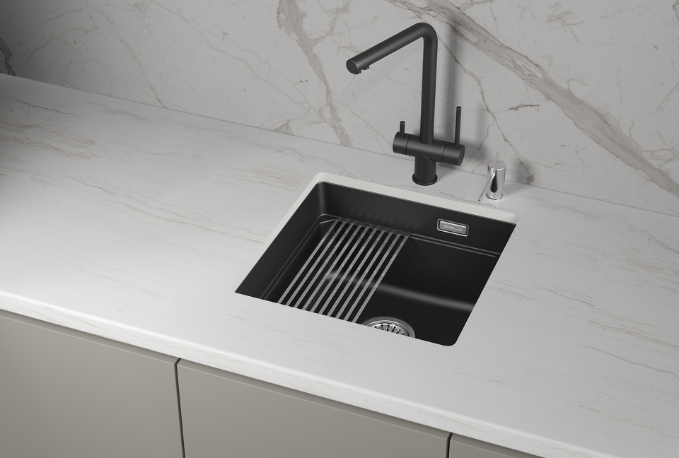 Фото Кварцевая мойка GRANULA 4501iU, ШВАРЦ
