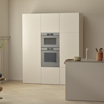 Превью картинка Электрический духовой шкаф V-ZUG Combair V6000 C6T-21068 черное стекло #4